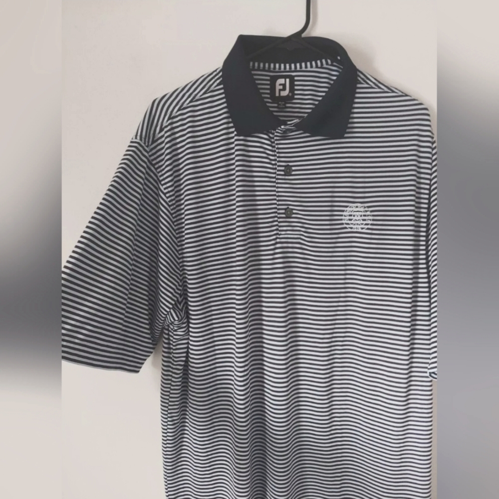 FootJoy Golf Polo Shirt size Medium WILDWOOD GOLF AND CO logo